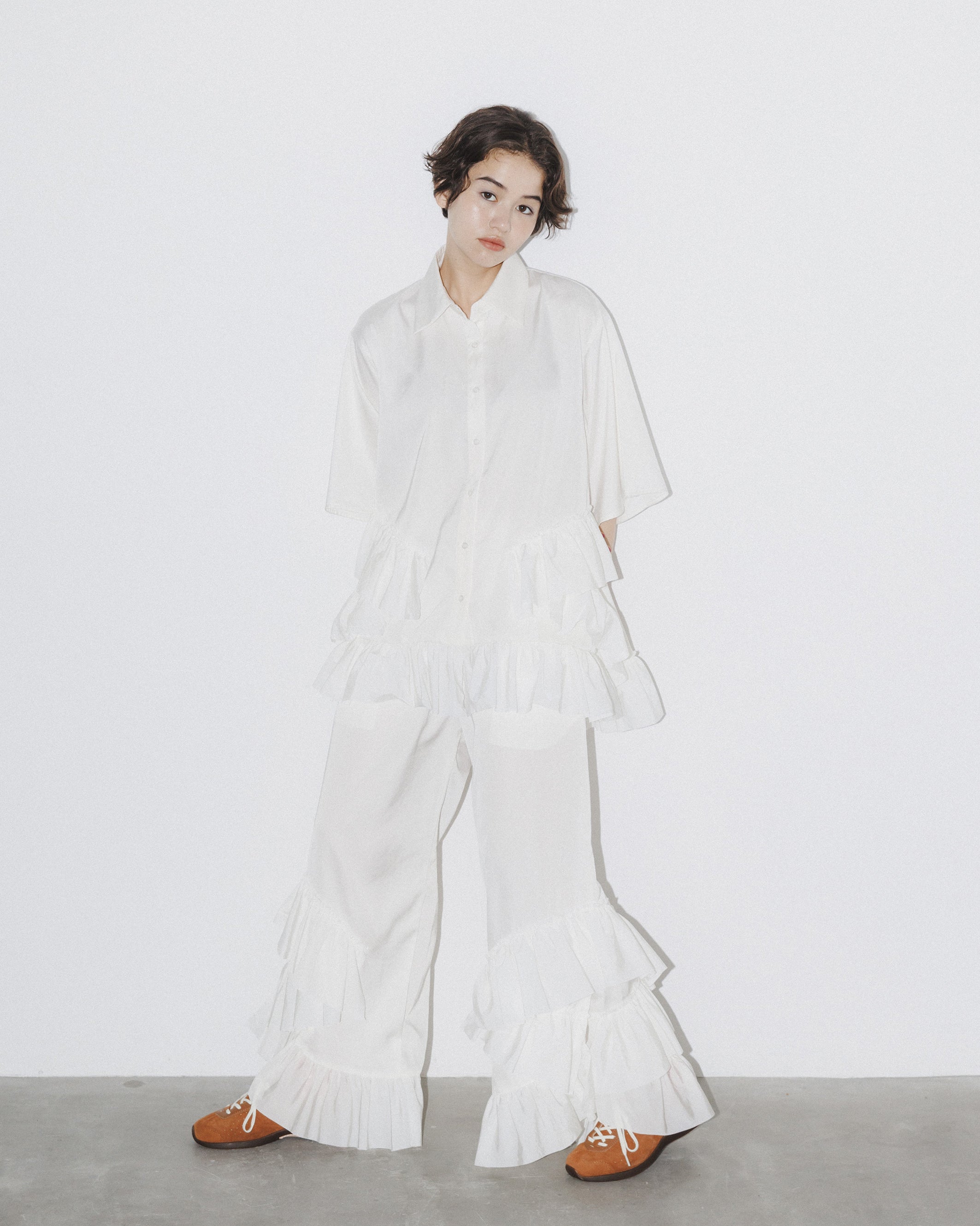 15-nf25-639-253A/ランダムフリルパンツ