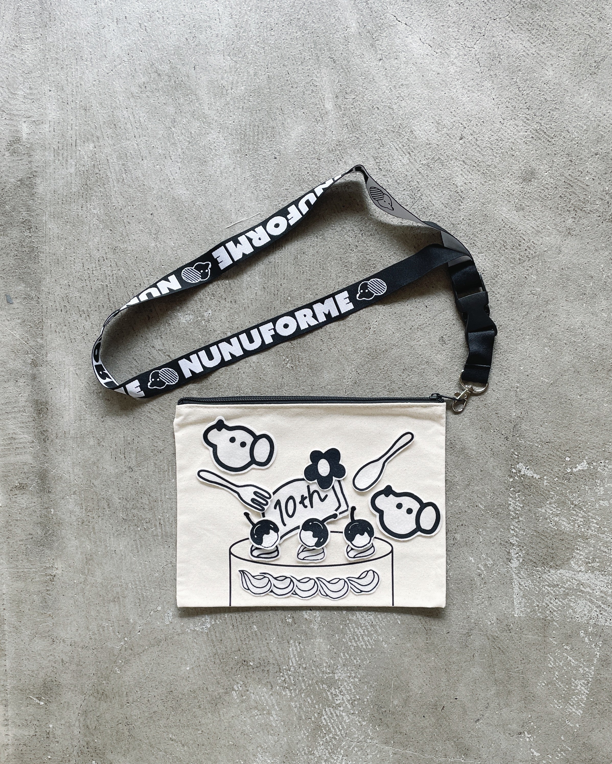 nunuforme PHONE STRING ACCESSORY