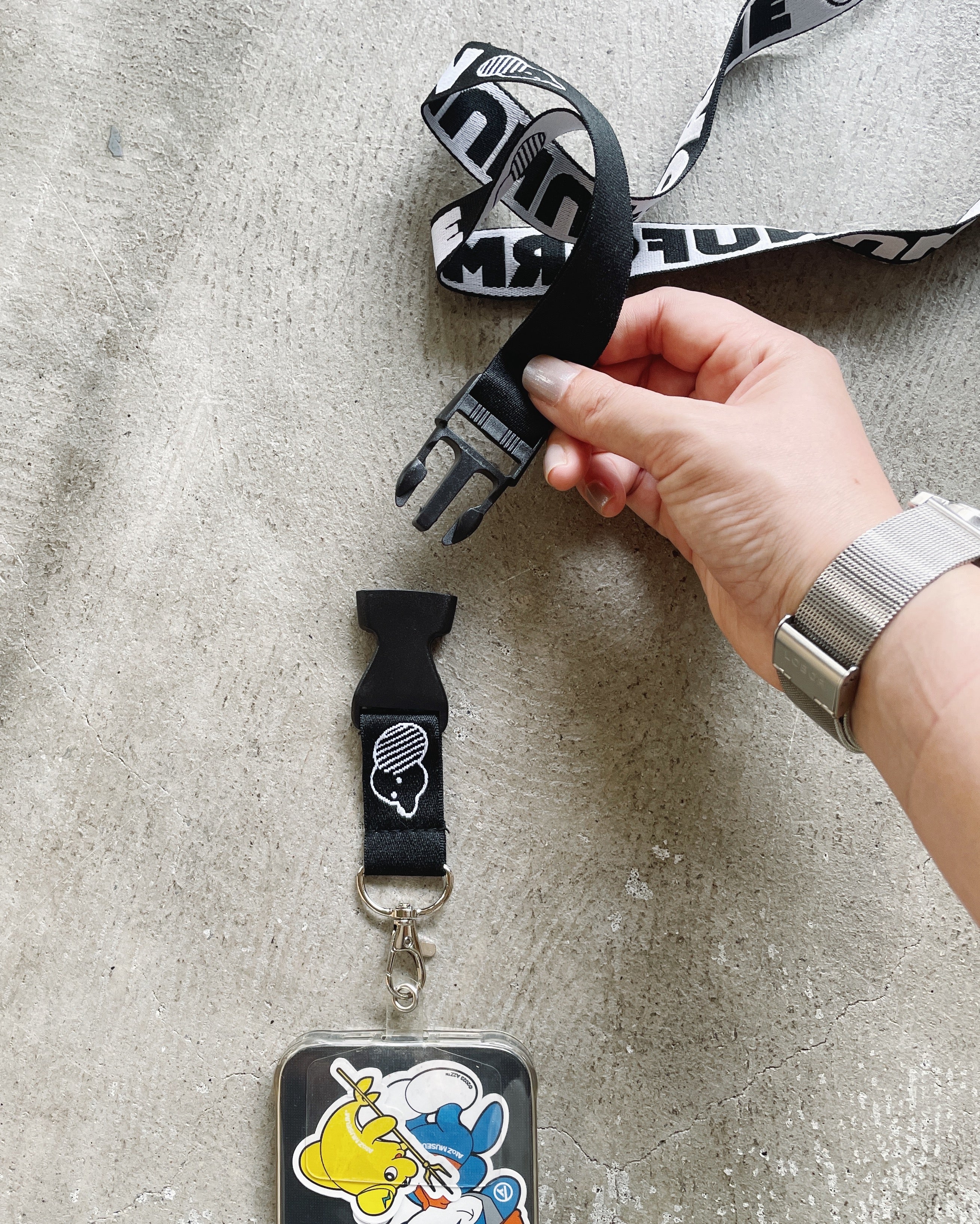 nunuforme PHONE STRING ACCESSORY