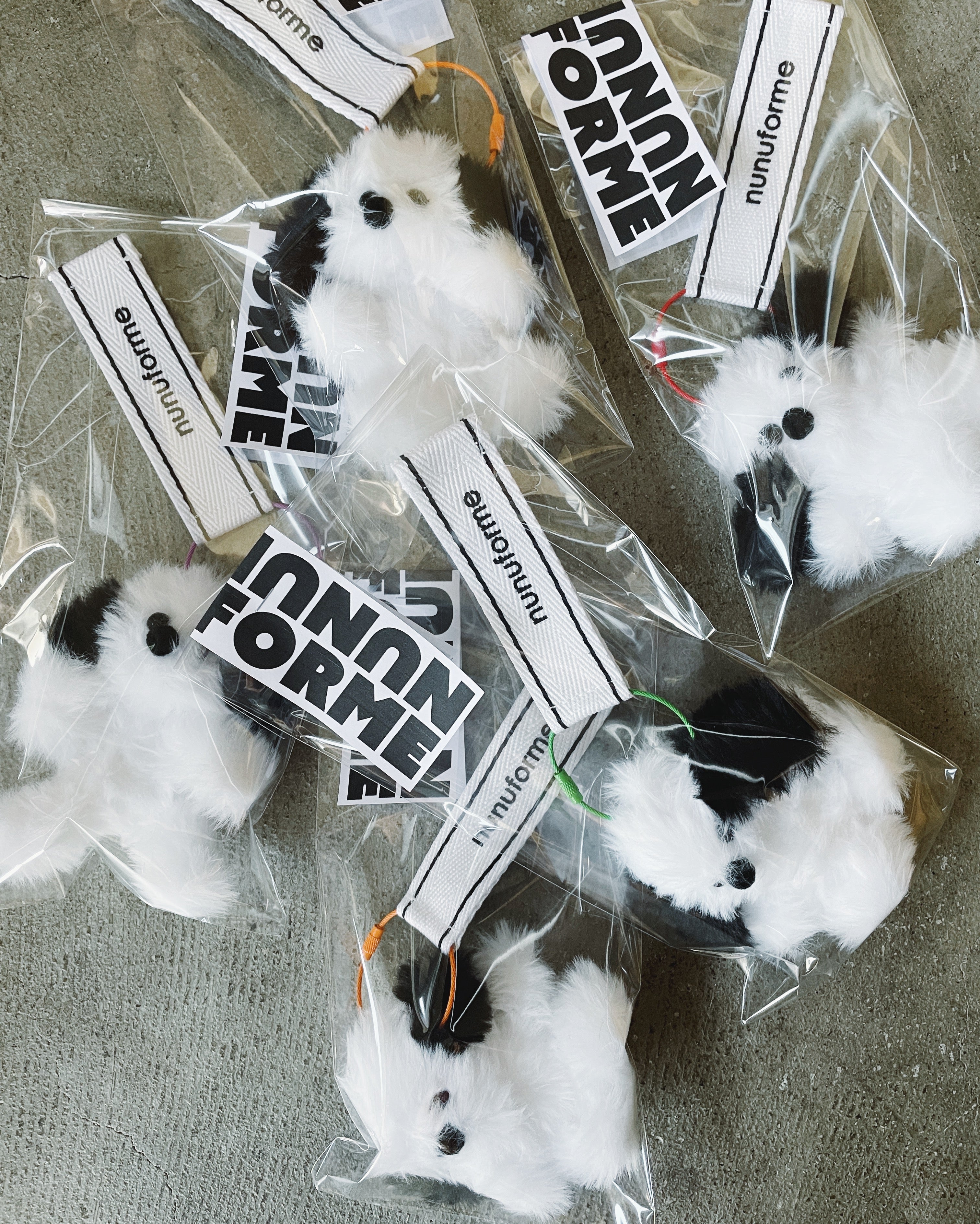 inuinuモールドールキーホルダー