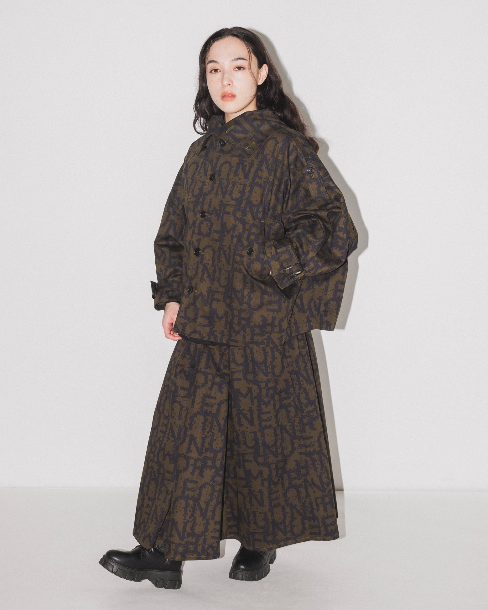 30-nf24-621-244A/NOISE NUNU ロゴ ポインテッド パンツ