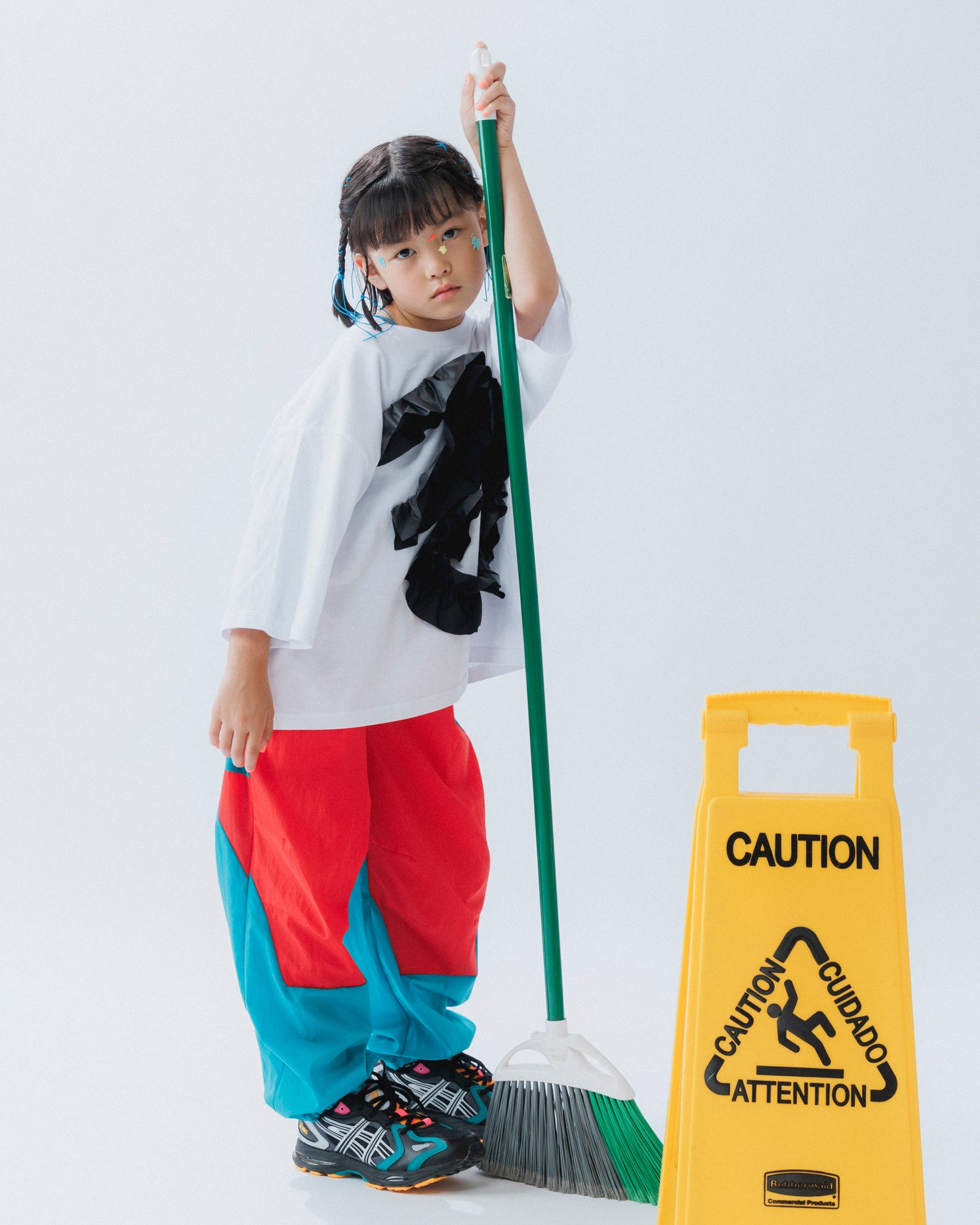 42-nf25-693-256 ニーダーツパンツ