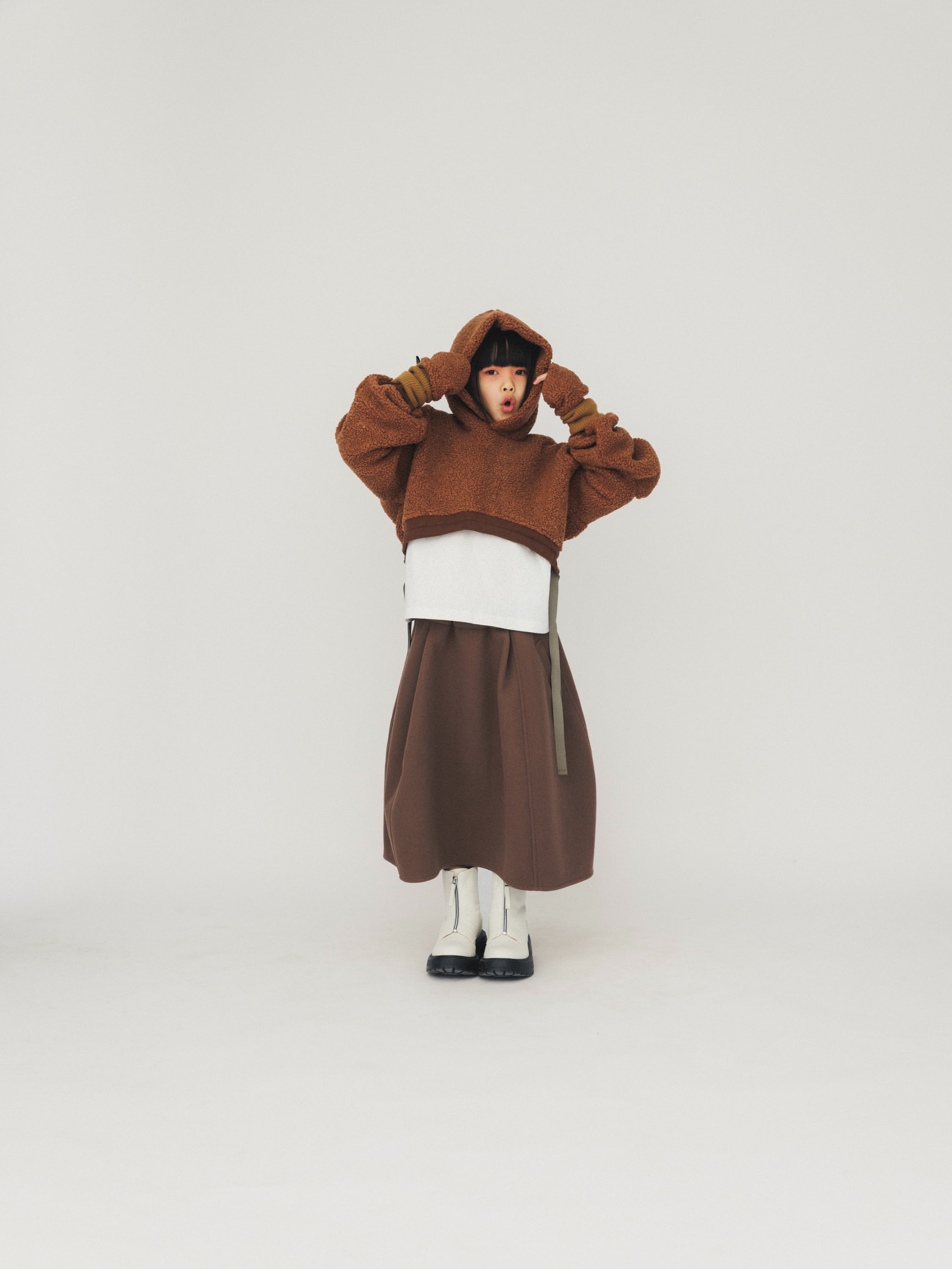 56-nf24-817-719/ドロスト ショート パーカー