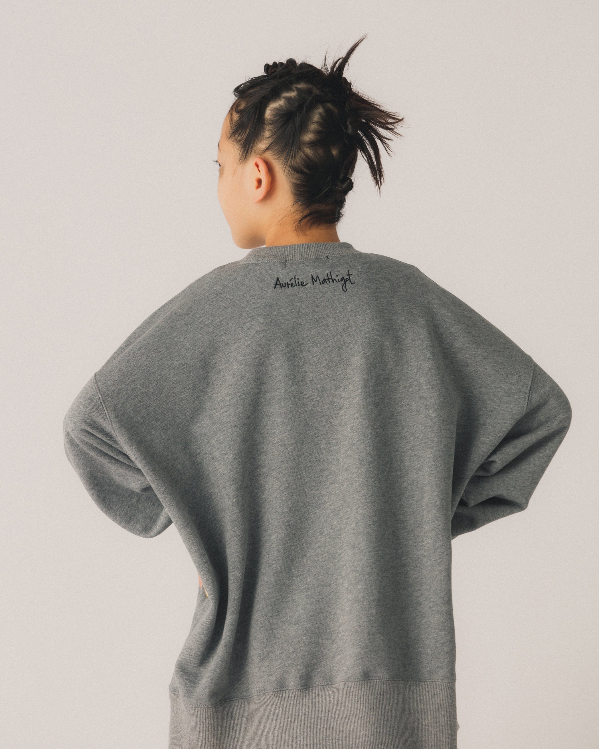 nt22-006/オレリーコラボプリントトレーナー