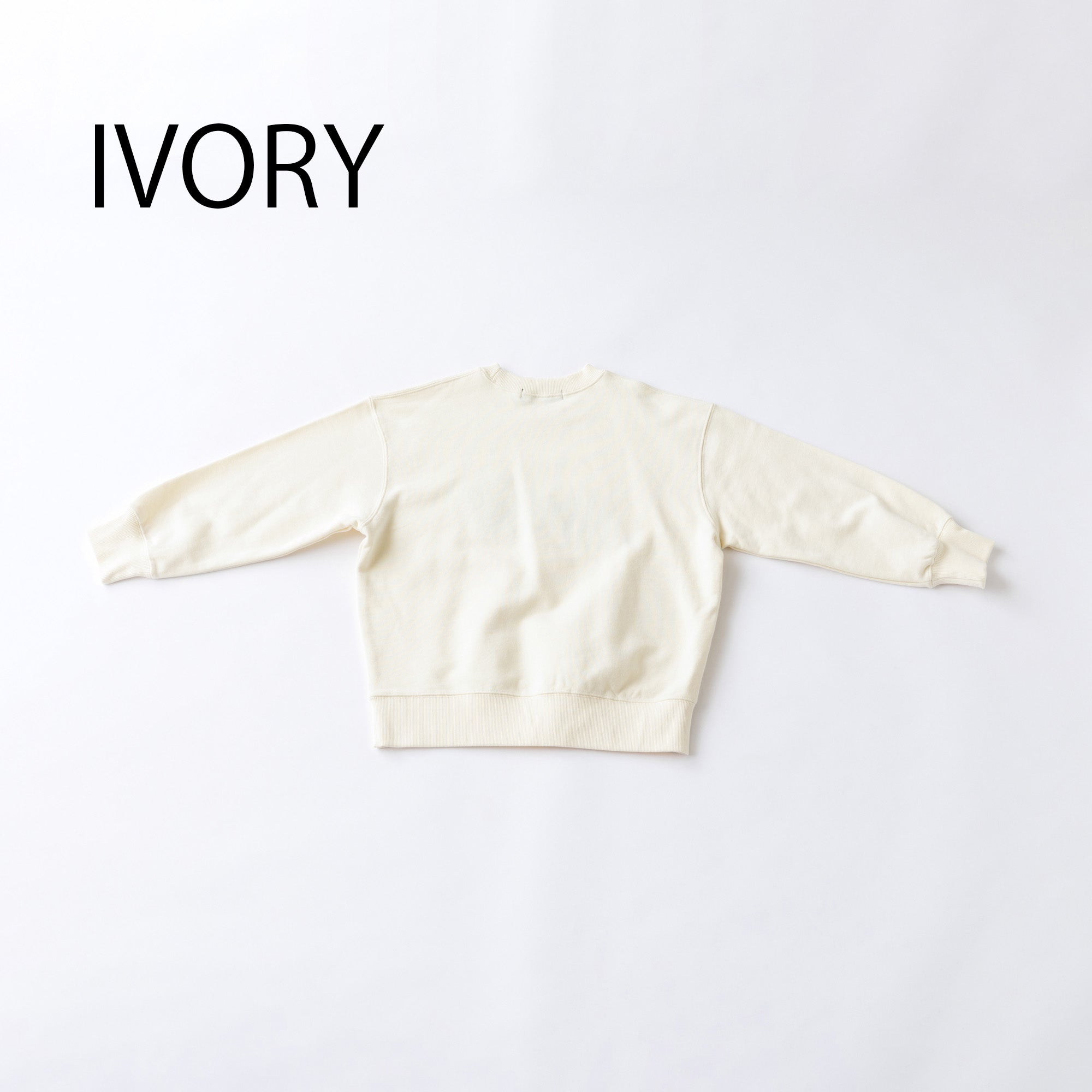 nt24-002-09/手描きnunuforme ロゴ