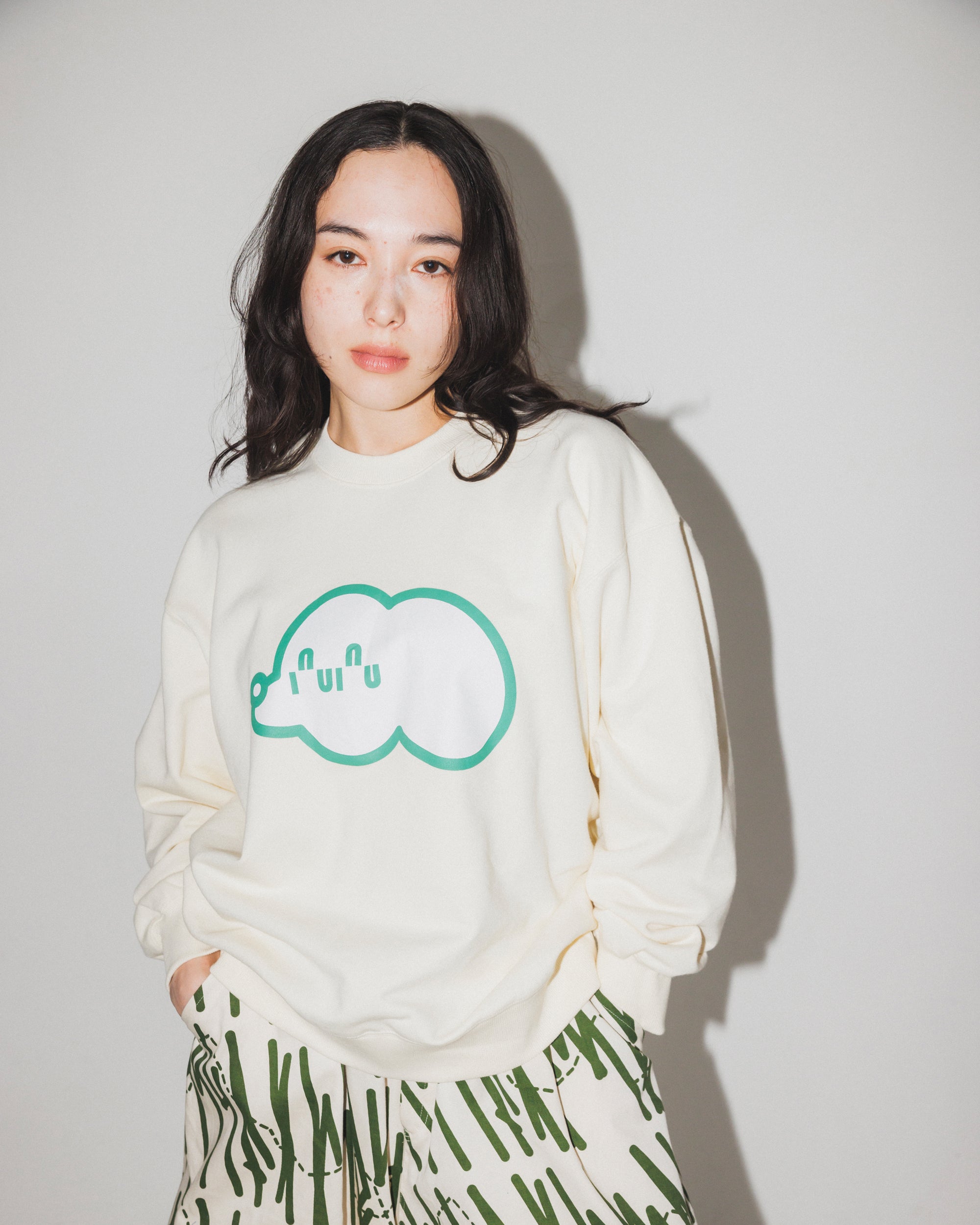 nt24-002-13/inuinu ロゴプリント