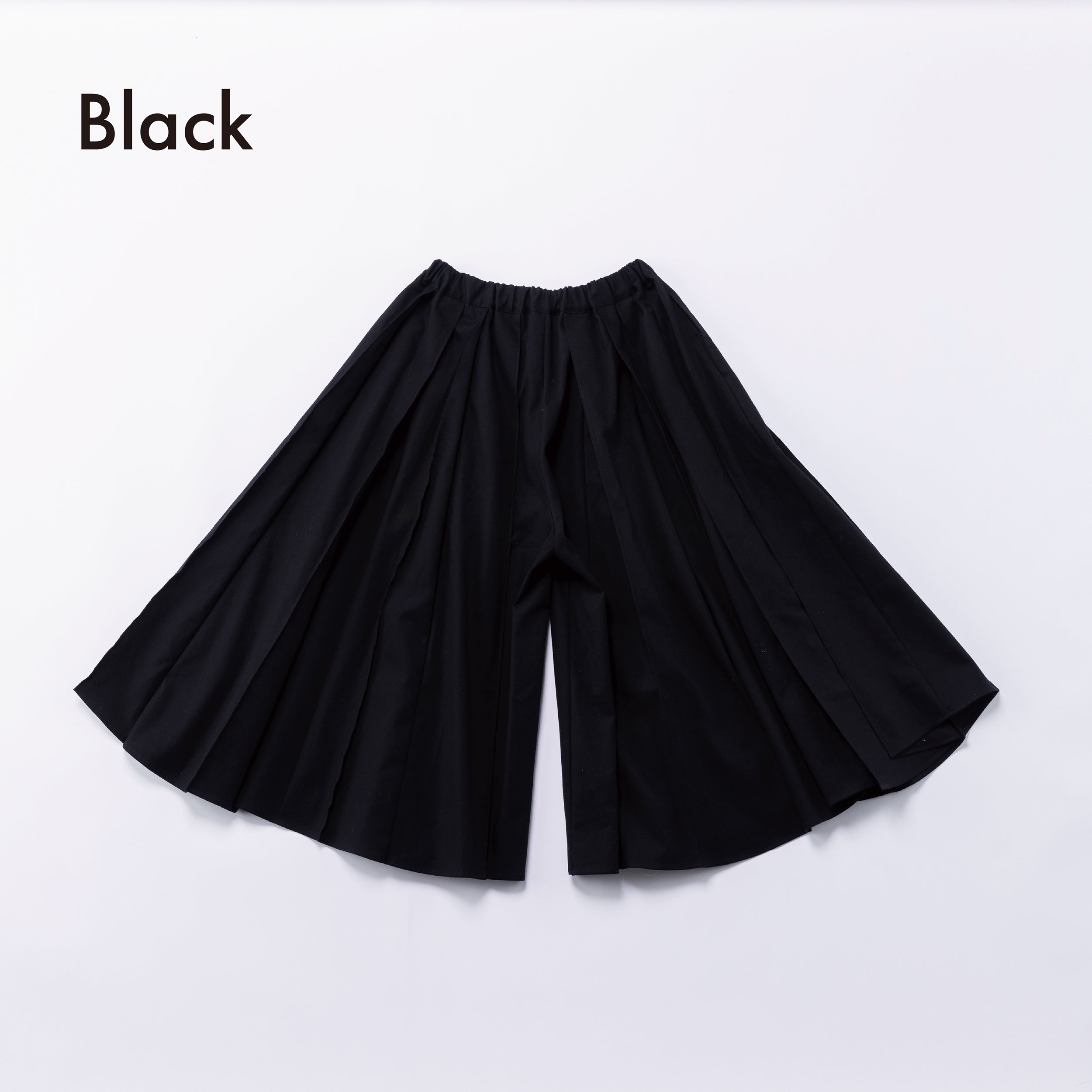 01-nf26-653-005A/プリーツパンツ