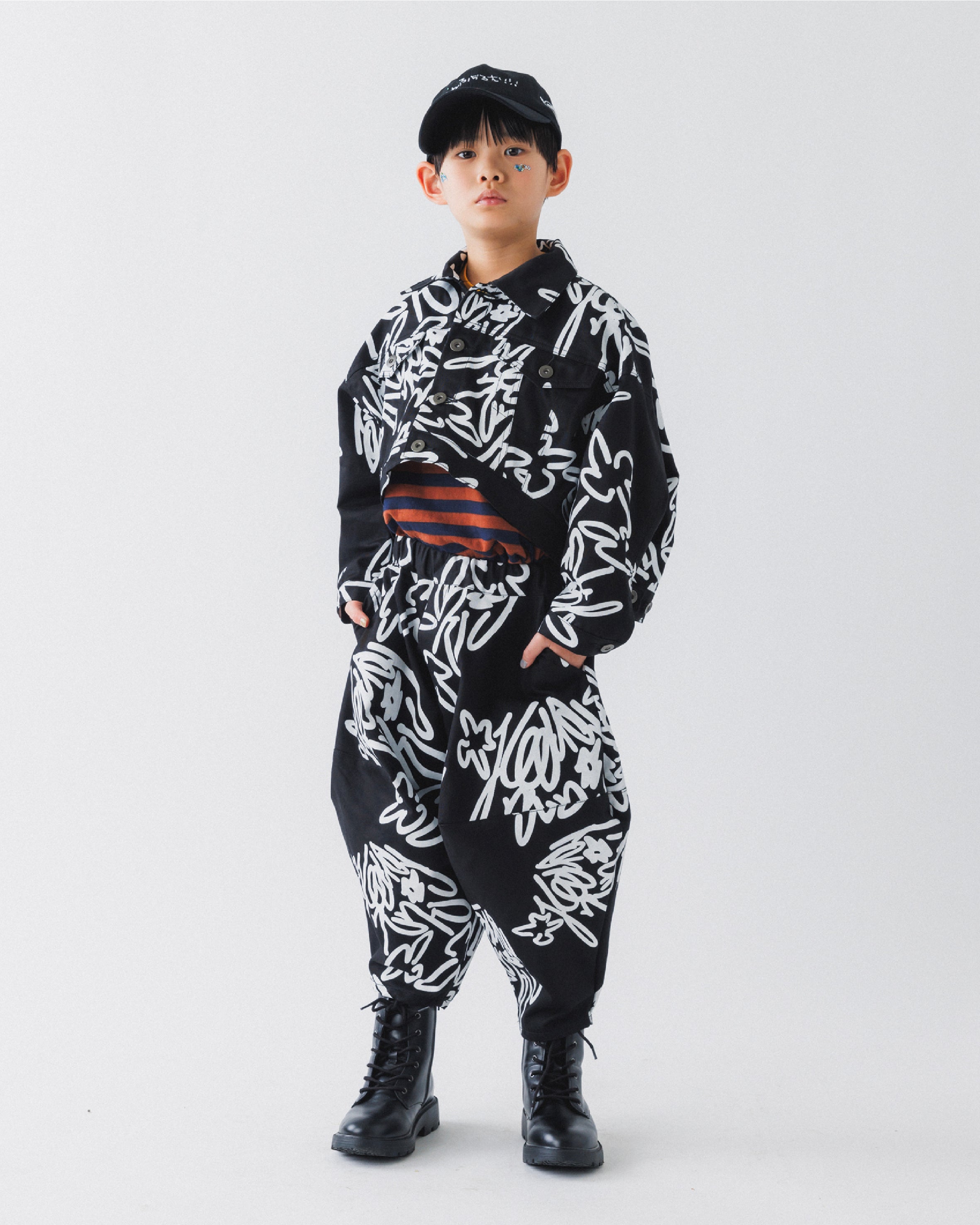 nunuform ジップサークルシャツ&ポインテッドパンツ　125 KIDS