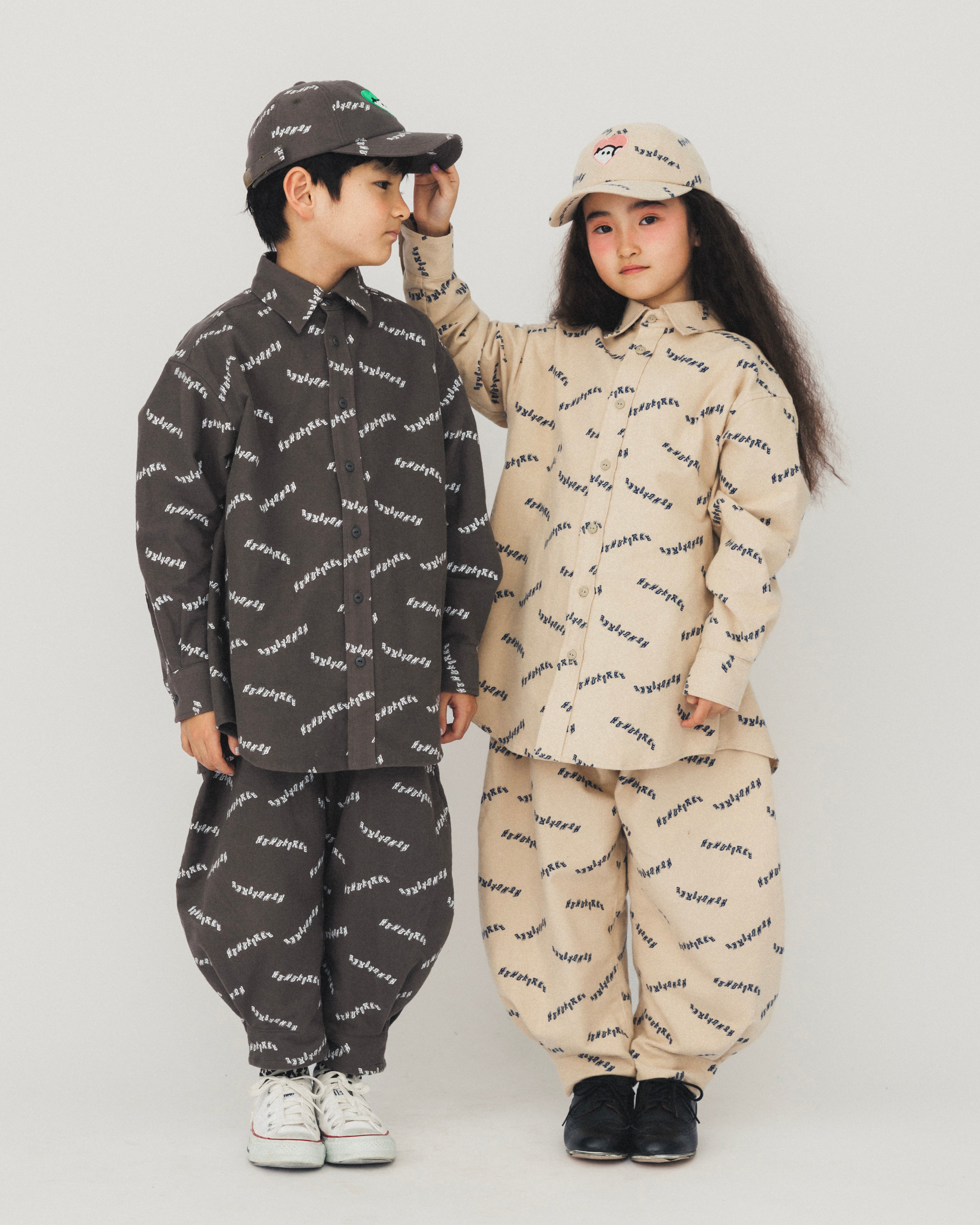 32-nf24-532-245/ロゴプリント ネルシャツ<9月～10月入荷予定>