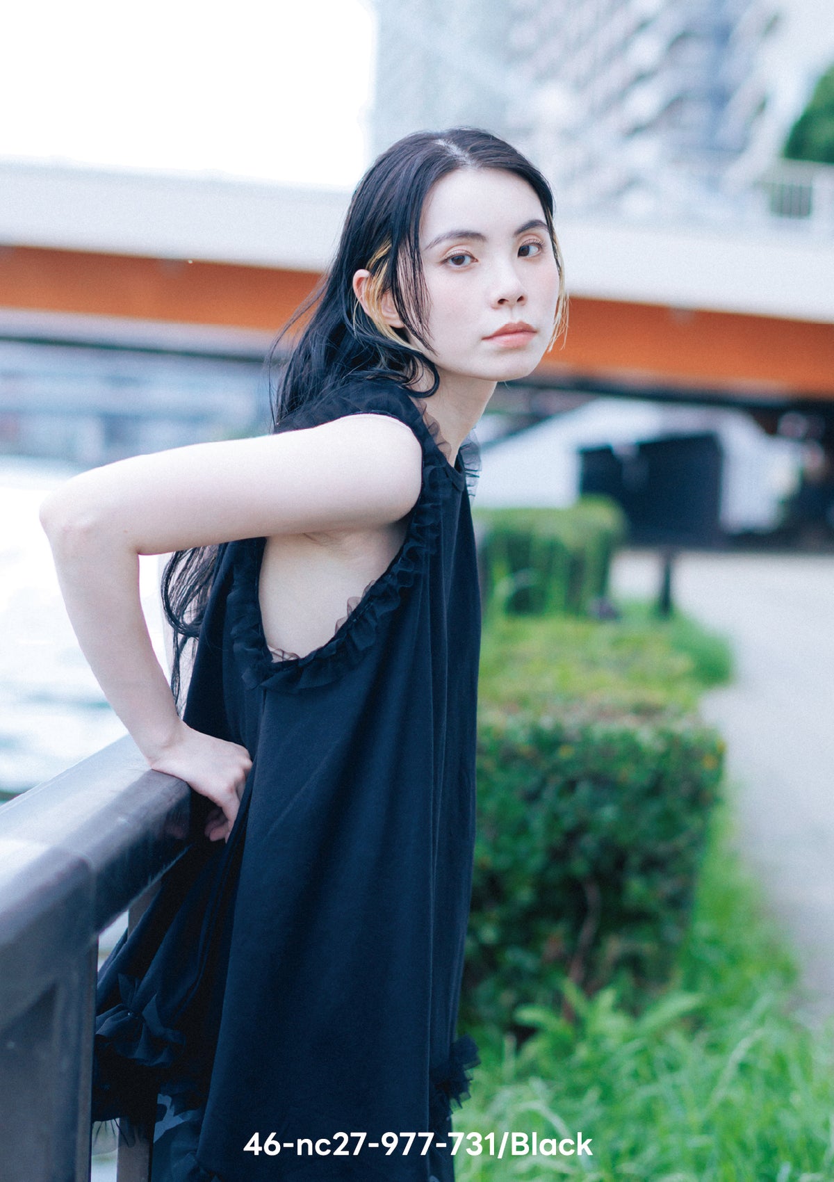 <27SS ご予約分>46-nc27-977-731A フリルドレープＴ
