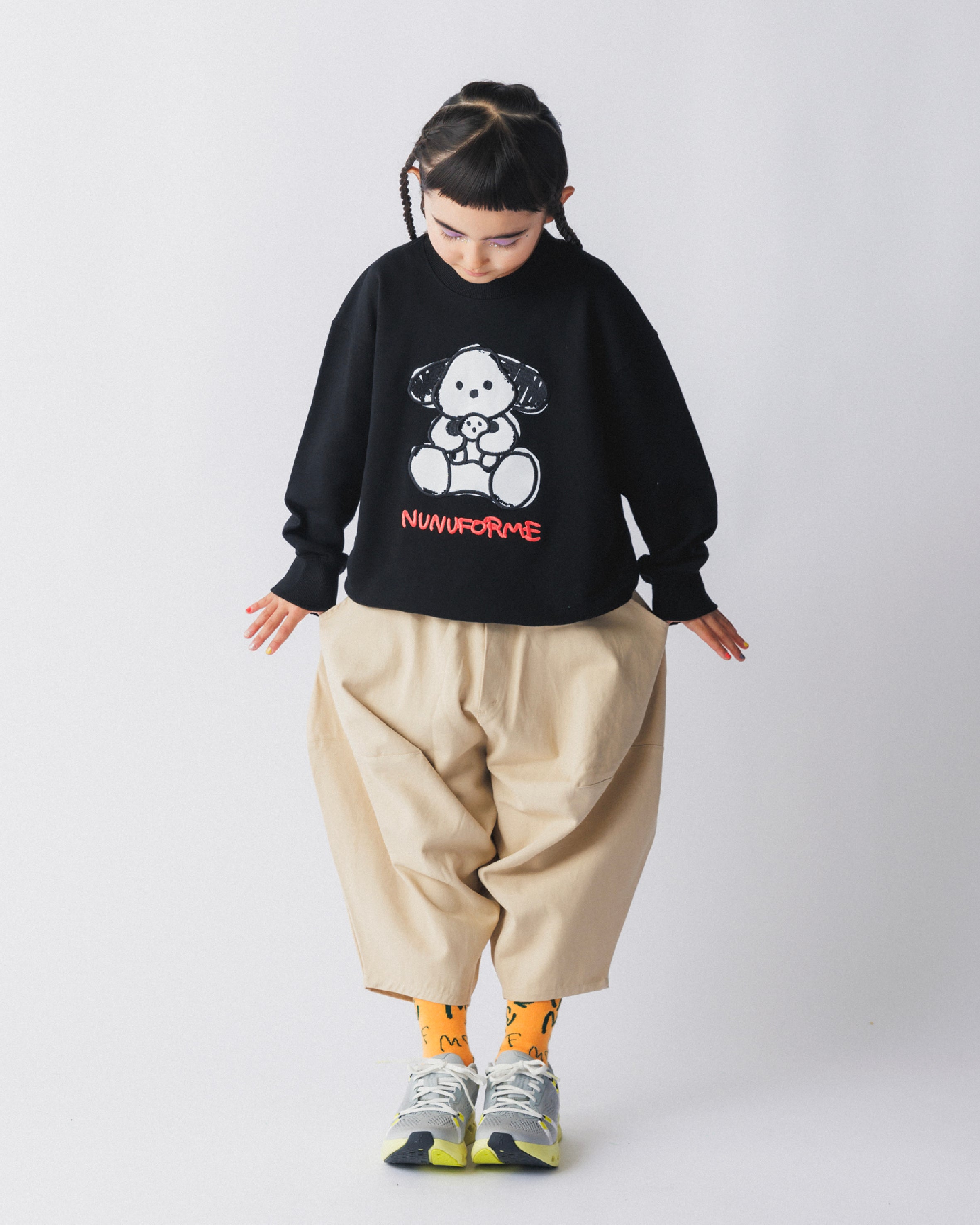 〈2026年秋冬 予約分〉nt26-002-10/ゆるinuinu刺繍トレーナー