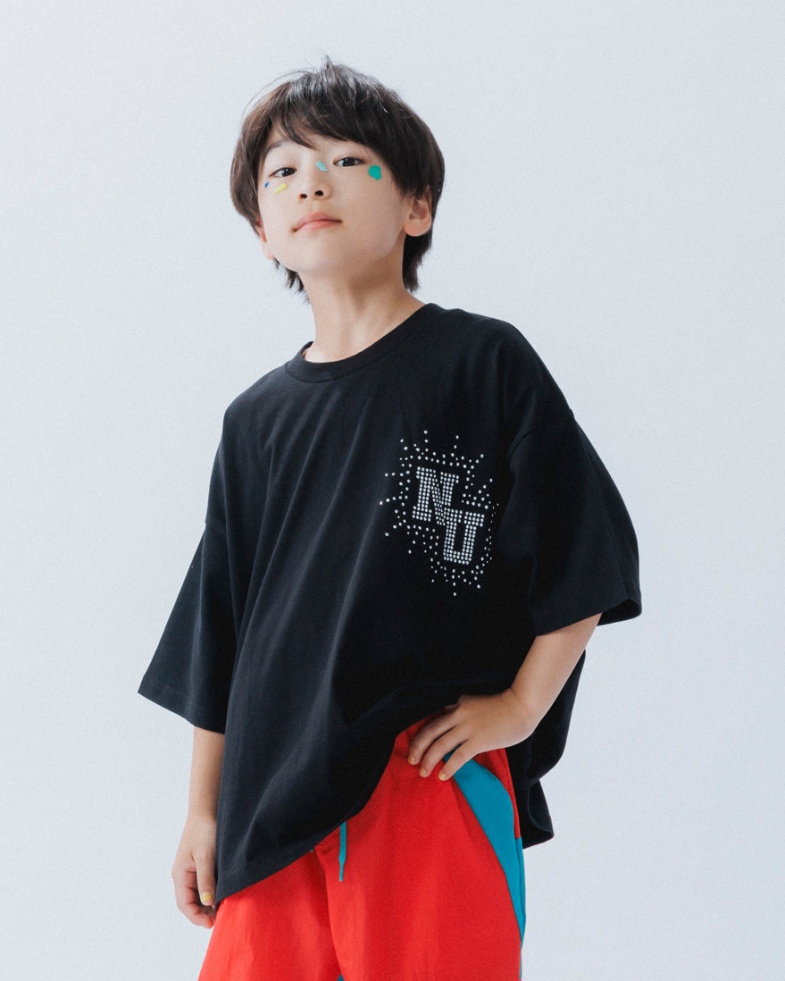 nt25-005-06 NUラインストーンロゴT